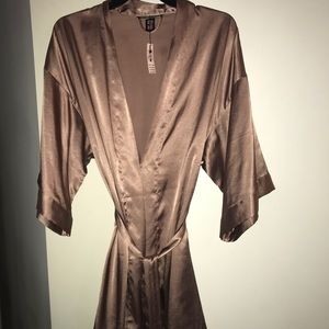 NWT Victoria’s Secret Silk